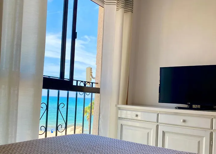 1 Linea, 2 Bedrooms Duplex, Sea View, 50 M From Beach