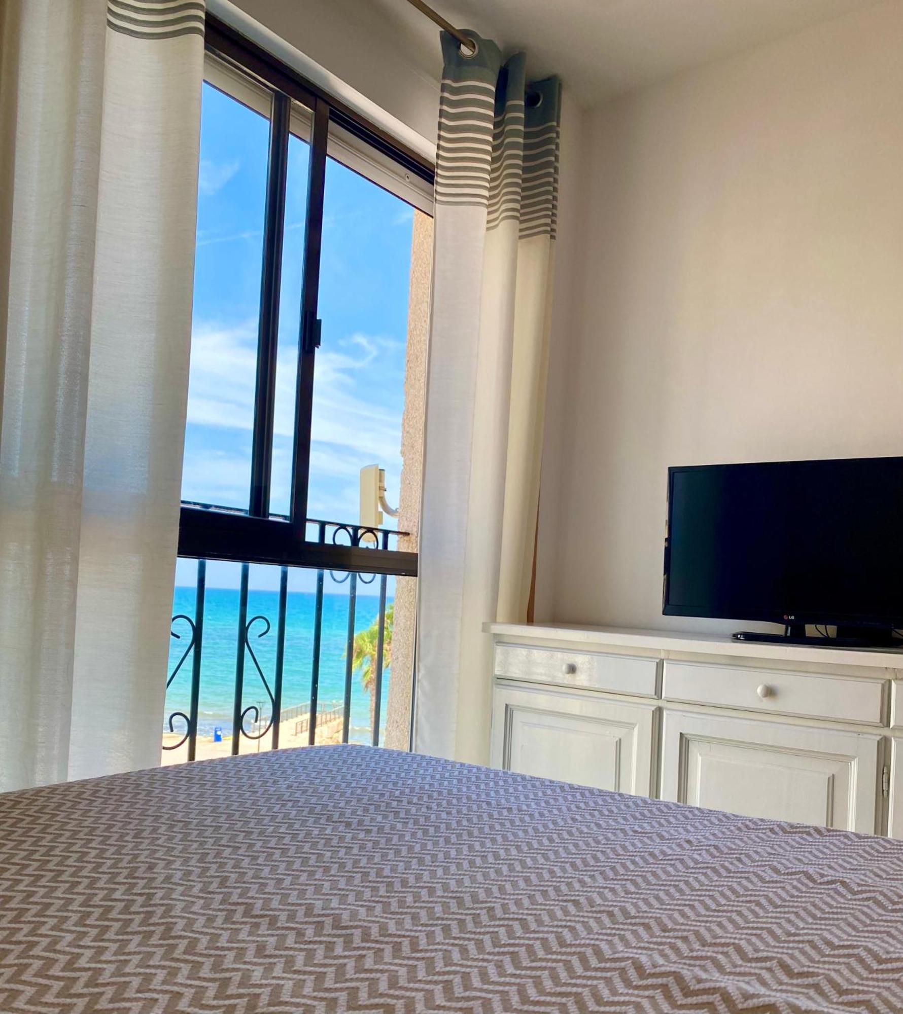 Apartment 1 Linea, 2 Bedrooms Duplex, Sea View, 50 M From Oropesa del Mar