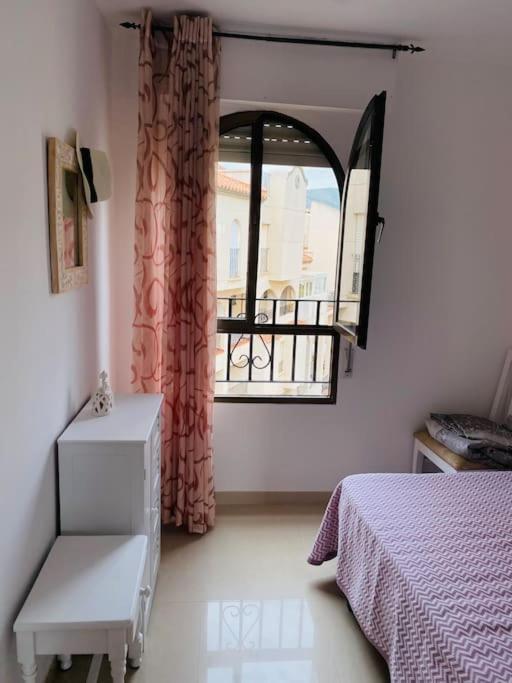 1 Linea, 2 Bedrooms Duplex, Sea View, 50 M From Apartment